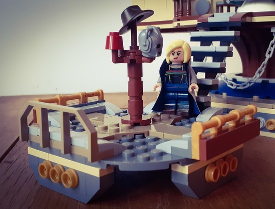 The TARDIS Hatstand room, featuring the 13th Doctor 🎩