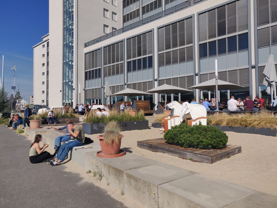 The HTW Beach in front of the HTW Berlin Mensa.
