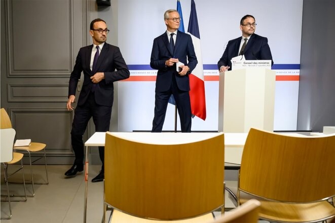 Thomas Cazenave, Bruno Le Maire et Aurelien Rousseau lors du compte rendu du conseil des ministres le jeudi 28 septembre 2023. © Eric Tschaen / REA