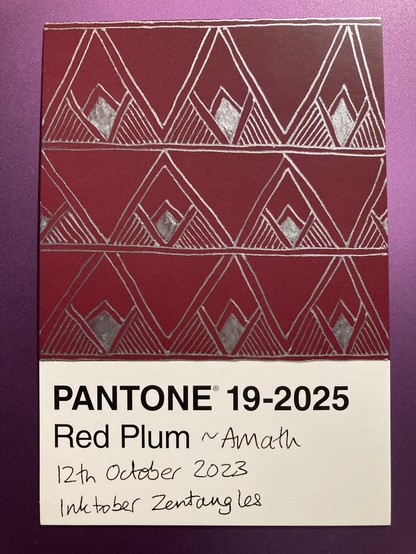 Amath pattern - a series of triangles in a ribbon formation