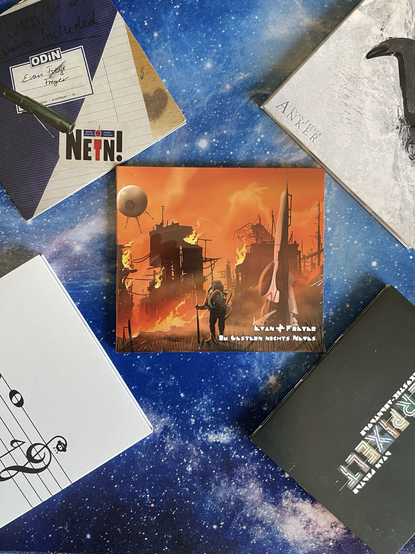 Meine bisherigen CDs bilden einen Kreis um meine aktuelle EP „Im Gestern nichts Neues“