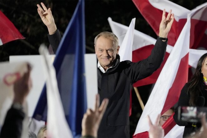 Donald Tusk à Varsovie le lundi 9 octobre 2023. © Photo Czarek Sokolowski / AP via SIPA