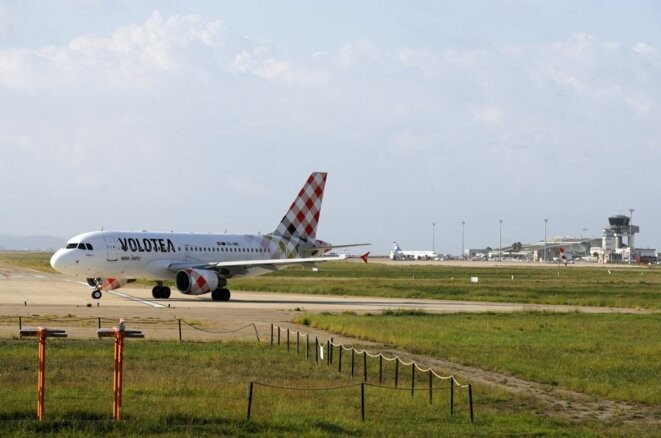 Un Airbus 320 sur le tarmac de l'aéroport d'Ajaccio (Corse-du-Sud), le 14 octobre 2022. © Photo Pascal Pochard-Casabianca / AFP