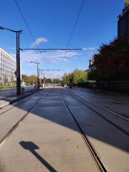 Photo de voie de tramway vide pour travaux