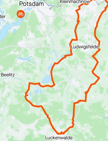 Screenshot der gefahrenen Route aus dem Südwesten Berlins östlich an Ludwigsfelde vorbei bis nach Luckenwalde und westlich wieder nach Berlin zurück. 