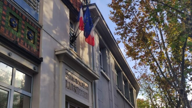 À l'école Jules Ferry de Clermont-Ferrand, une quinzaine d'élèves en situation de handicap n'ont pas d'accompagnement par un AESH depuis septembre, faute de personnel. © Photo : Nicolas Cheviron.