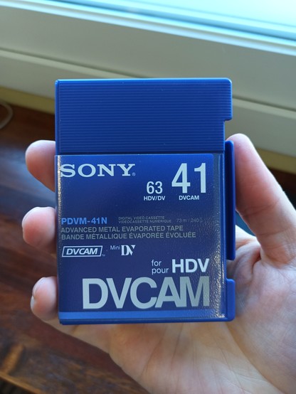Photo of a Sony DVCAM tape box