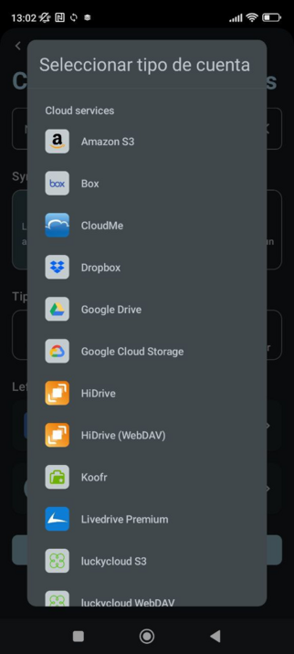 todo lo que soporta FolderSync. Casi todos los servicos de nube conocidos y algunos no tan conocidos.