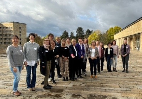 Gruppenbild der BiSS-Beteiligten auf Dachterrasse
