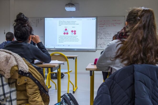 Une salle de classe du collège Robert Desnos à Orly, le 8 septembre 2016. © Photo Michael Lumbroso / REA