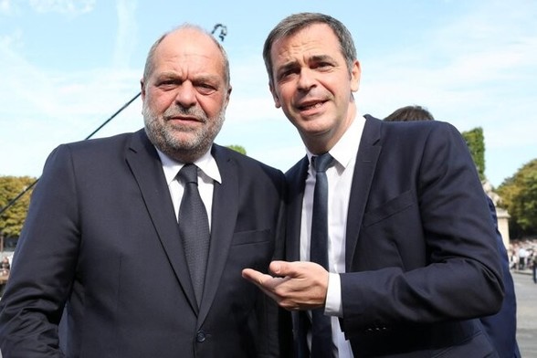 Olivier Véran et Éric Dupond-Moretti, le 14 juillet 2022 à Paris © Photo Stéphane Lemouton / SIPA
