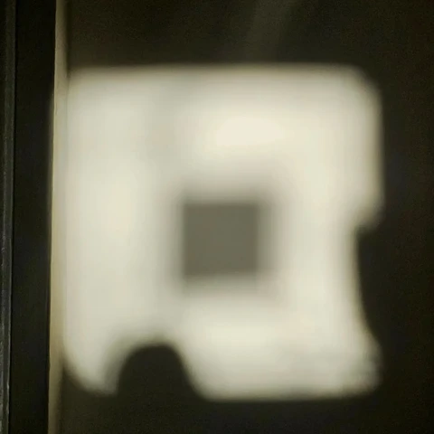Square light reflection distorted 2