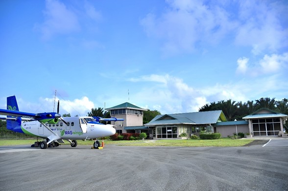 Twin Otter aircraft at a STOLport.