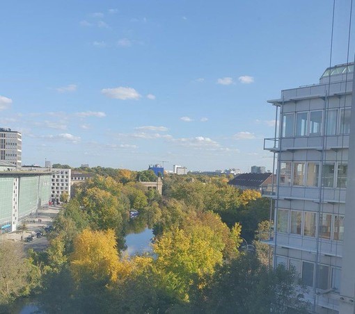 unsere Büros liegen mitten in Berlin, direkt am Landwehrkanal und nah am Tiergarten