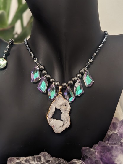 Handmade white agate necklace with glass lilac rhombic pendants necklace with hematite styled beads