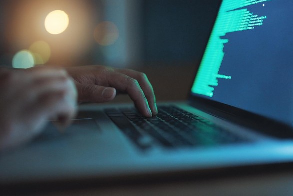 Consider using biometric authentication where possible. Fingerprint or facial recognition adds an extra layer of security beyond passwords. #CyberSecurity
