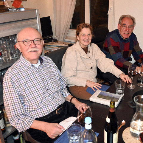 Peter Goelitz (l.), Eva E. Wille und Christoph Meinel, Dez. 2023 in Berlin · photo courtesy Ralf Hahn