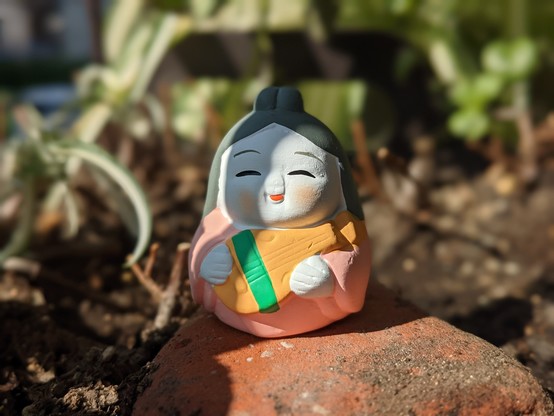 Benzaiten is enshrined at Rokuharamitsu-ji in Higashiyama. This is a cute fortune holder in the shape of the goddess.
