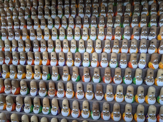 Hundreds of Fukurokuji charms line the shelves at Sekizanzen-in.