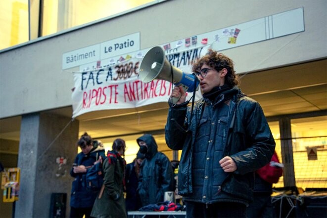 Contre la loi sur l’immigration, des étudiants bloquent l’université de Strasbourg © Photo Fantasio Guipot / Rue89 Strasbourg