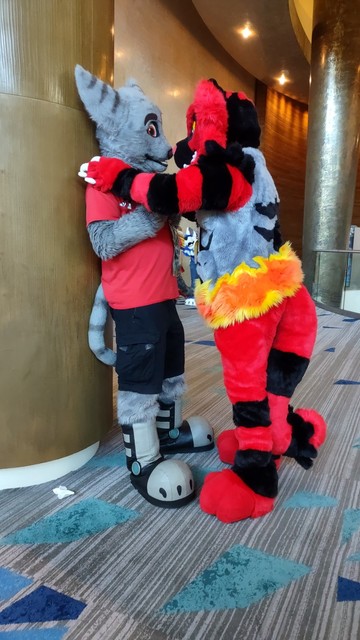 Zalno being pinned by Tahu.