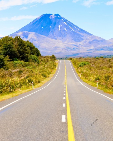 Mount Ngauruhoe in Tongariro National Park, North Island, New Zealand