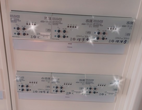 Changed new and shiny KNX actuators!
