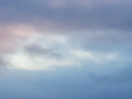 This came out almost abstract; it was difficult to capture the last of the colour in the clouds.  See you tomorrow, Old Sol.
