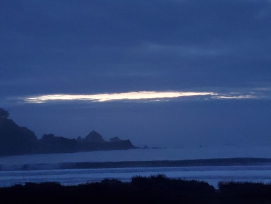 No, this is not a publicity shot from Doctor Who.  Just the last remaining trace of afterglow, Old Sol having dropped below the horizon a while ago.