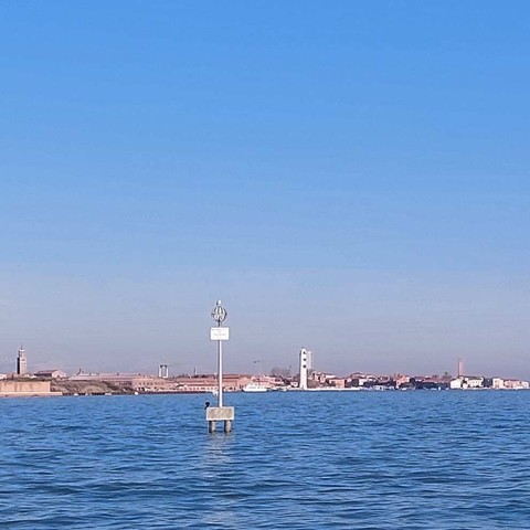 Buongiorno. The one at the very back is my Murano, where I live. But I think I've already mentioned that occasionally. Saluti, Mafalda Cinquetti