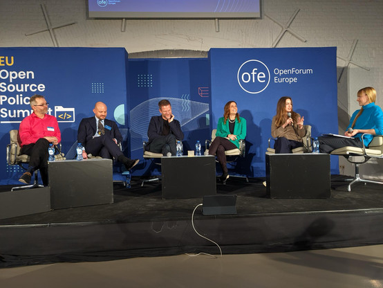 Six-person panel:
Michiel Leenaars (NLnet), Astor Nummelin Carlberg (OpenForum Europe), Paul Keller (Open Future Foundation), Francesca Bria, Adriana Groh (Sovereign Tech Fund), Zuzanna Warso (Open Future Foundation)