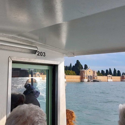 Buongiorno. This is the Cimitero. San Michele. Four more stops and I'll be home. Saluti, Mafalda Cinquetti