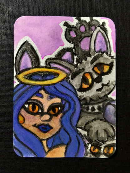 Un dessin représentant une tentative de selfie par une personne aux cheveux bleus et des yeux jaunes et une auréole au dessus de la tête, avec trois chats gris qui surgissent dans la photo de façon complètement chaotique.