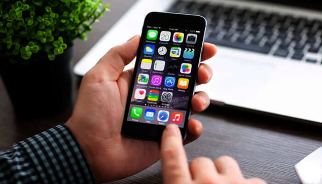 Perhaps you have purchased an iPhone or iPad recently and find it overwhelming to access files that you have downloaded on them. Working on a PC or Mac can be easy and quick. However, with some expert tips, you can learn to find files downloaded on your phone device. IPadOS and iOS downloads are usually stored in a special folder that you can locate using Files app.