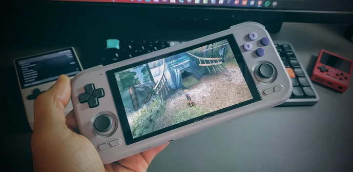 Retroid Pocket 4 Pro