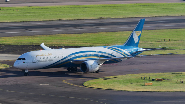 Oman Air Boeing B787-9 MSN