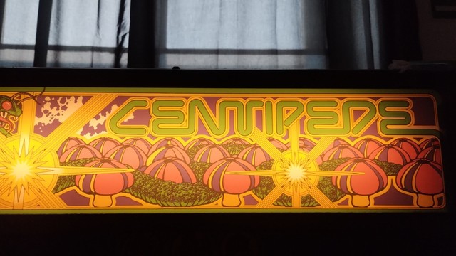 Top illustration from Centipiede machine.