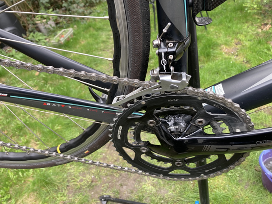 Afterwards shot of the much cleaner front derailleur 