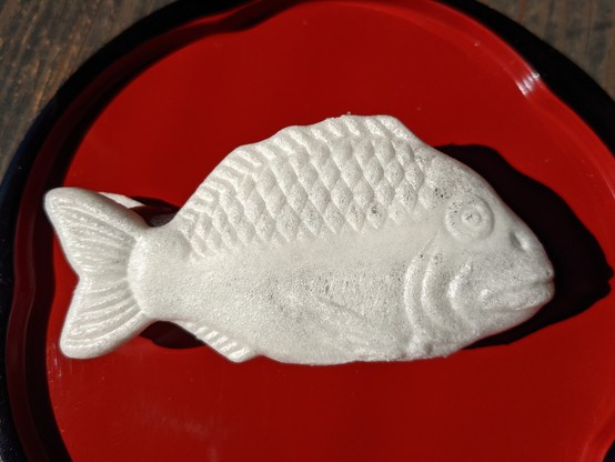 Sea bream monaka.