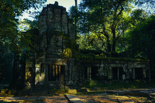 Ruins on the side of the path leading to Ta Prohm. 
