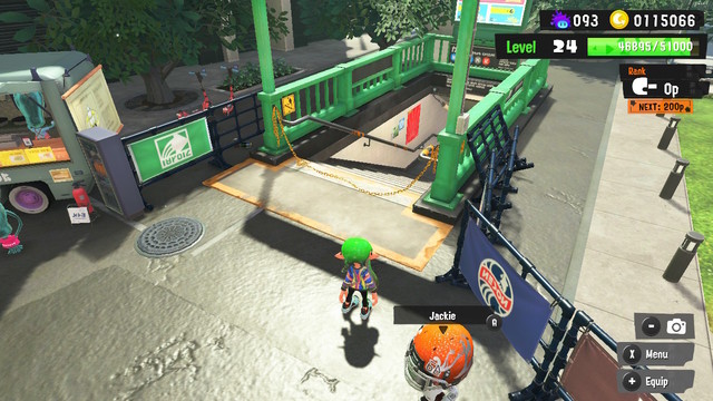 In Splatoon 3, a subway entrance descends into the ground behind the start.