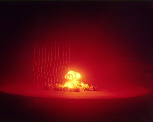 Operation Upshot-Knothole, ANNIE.
Autor: Federal Government of the United States - This image is available from the National Nuclear Security Administration Nevada Site Office Photo Library under number XX-60.
Lizenz: Public domain