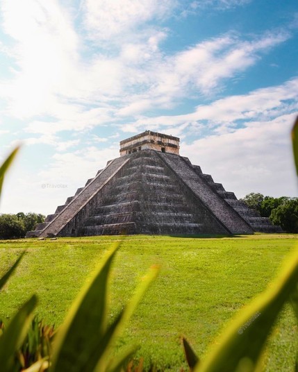 Now is best time to visit Chichen Itza to see "Descent of Kukulcán"