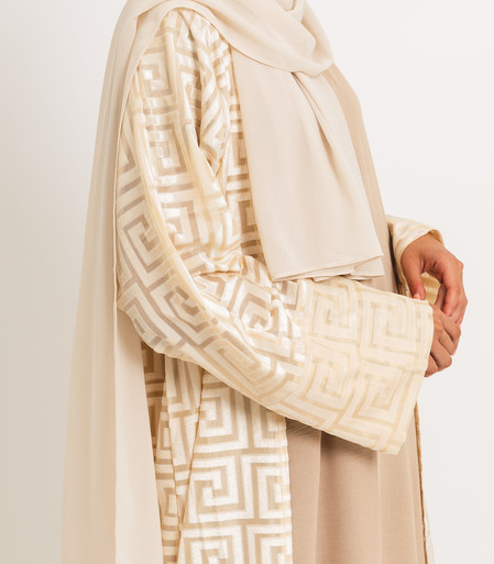 Mosaic Cream Open Abaya

The intricate mosaic-inspired pattern adds a touch of artistry and sophistication to this cream coloured abaya.

🆕Shop: https://missabaya.com/abaya/open-abayas/mosaic-cream-open-abaya/

📷IG: https://instagram.com/missabaya

#abaya #openabaya #MISSABAYA #hijab #jilbab #khimar #cream #eid #ramadan
