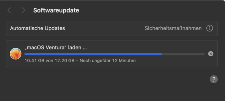 Update-Screen zeigt den Download des Mac OS X an.
macOS Ventura, 10.41 GB von 12.20 GB, Noch ungefähr 12 Minuten!