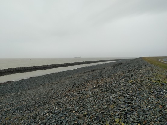 Steen uit Bremanger gebruikt voor de zeewering van de Tweede Maasvlakte