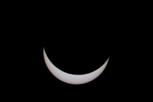 Punto máximo del eclipse solar de Norteamérica, sin totalidad (83%)