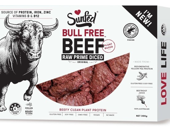Front of packaging of Sunfed's Bull-Free Beef - plant-based "meat".

BULL FREE BEEF®
37g Protein | 5g Carb | 5g Fat | 217 Cals

VERY HIGH in PROTEIN
GOOD SOURCE OF IRON
GOOD SOURCE OF ZINC
GOOD SOURCE OF B12
GOOD SOURCE OF B VITAMINS
GOOD SOURCE OF VITAMIN D
GOOD SOURCE OF PHOSPHORUS
GOOD SOURCE OF POTASSIUM
SOURCE OF DIETARY FIBRE
