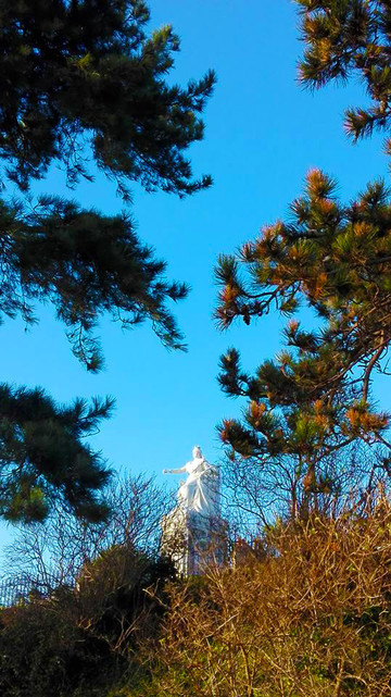 Queen Victoria Statue