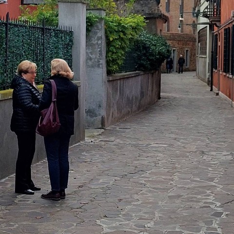 Buongiorno. I thought it was Irene Carducci, but it wasn't her. I said hello anyway.  Saluti, Donatella Morosini from #Venice